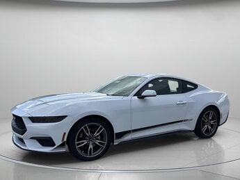 2025 Oxford White Ford Mustang EcoBoost Intercooled Turbo Premium Unleaded I-4 2.3 L/140 Engine RWD 2 Door Automatic