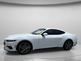 2025 Ford Mustang EcoBoost Premium RWD Intercooled Turbo Premium Unleaded I-4 2.3 L/140 Engine Automatic
