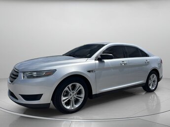 2017 Ingot Silver Metallic Ford Taurus SE 4 Door Car FWD Automatic Regular Unleaded V-6 3.5 L/213 Engine