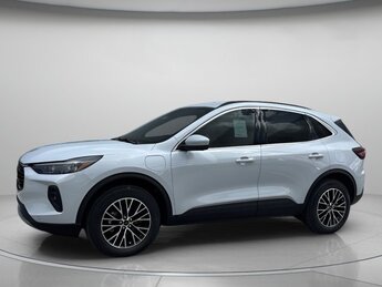 2025 Space Silver Metallic Ford Escape PHEV 4 Door FWD Automatic (CVT) SUV Gas/Electric I-4 2.5 L/152 Engine