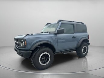 2024 Azure Gray Metallic Tri-Coat Ford Bronco Black Diamond Twin Turbo Regular Unleaded V-6 2.7 L/164 Engine SUV 2 Door