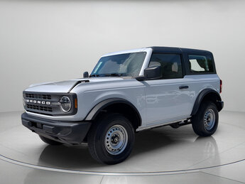 2025 Oxford White Ford Bronco Intercooled Turbo Regular Unleaded I-4 2.3 L/140 Engine 2 Door Automatic 4X4