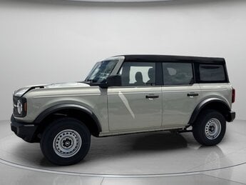 2025 Desert Sand Ford Bronco Intercooled Turbo Regular Unleaded I-4 2.3 L/140 Engine SUV Automatic 4X4