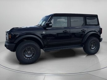 2025 Shadow Black Ford Bronco Outer Banks 4 Door 4X4 Automatic SUV