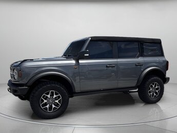 2024 Carbonized Gray Metallic Ford Bronco Badlands 4 Door Automatic SUV