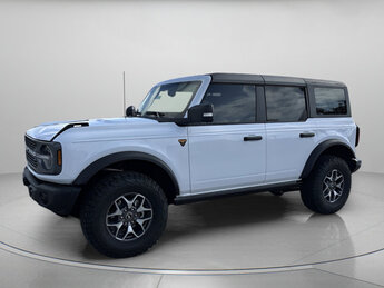 2025 Oxford White Ford Bronco Badlands 4 Door 4X4 Manual Twin Turbo Regular Unleaded V-6 2.7 L/164 Engine SUV