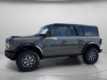 2025 Marsh Gray Ford Bronco Badlands Twin Turbo Regular Unleaded V-6 2.7 L/164 Engine 4X4 SUV Manual