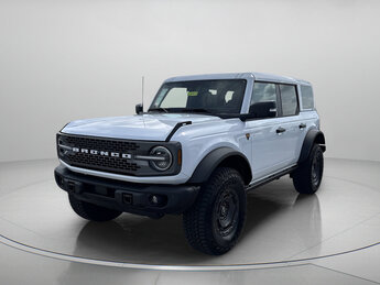 2025 Oxford White Ford Bronco Badlands Twin Turbo Regular Unleaded V-6 2.7 L/164 Engine Automatic 4X4 SUV 4 Door