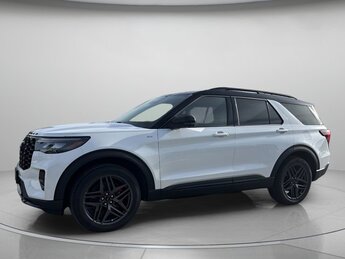 2025 Star White Metallic Tri-Coat Ford Explorer ST-Line Intercooled Turbo Premium Unleaded I-4 2.3 L/140 Engine RWD SUV