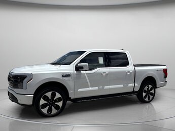 2025 Star White Metallic Tri-Coat Ford F-150 Lightning Platinum 4 Door AWD Electric Engine