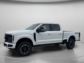 2026 Star White Metallic Tri-Coat Ford Super Duty F-250 SRW Platinum 4X4 4 Door Automatic Truck Regular Unleaded V-8 7.3 L Engine