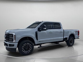 2025 Ford Super Duty F-250 SRW Platinum Intercooled Turbo Diesel V-8 6.7 L/406 Engine 4 Door Automatic Truck 4X4
