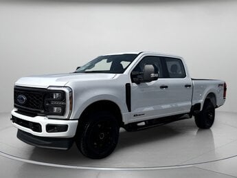 2025 Ford Super Duty F-250 SRW XL Crew Cab Pickup Automatic 4 Door Truck Intercooled Turbo Diesel V-8 6.7 L/406 Engine