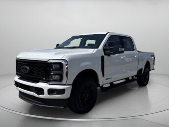 2025 Ford Super Duty F-250 SRW LARIAT Crew Cab Pickup Automatic Truck 4X4