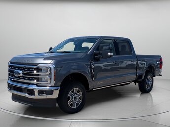 2025 Carbonized Gray Metallic Ford Super Duty F-350 SRW LARIAT Crew Cab Pickup 4X4 Automatic Truck