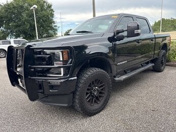 2022 Agate Black Metallic Ford Super Duty F-350 SRW Lariat Crew Cab Pickup Truck 4 Door Intercooled Turbo Diesel V-8 6.7 L/406 Engine Automatic