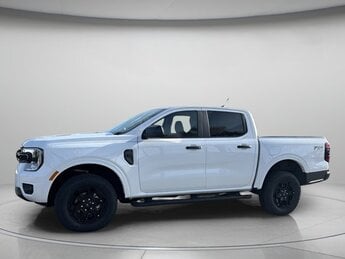 2025 Oxford White Ford Ranger XLT Intercooled Turbo Regular Unleaded I-4 2.3 L/140 Engine 4X4 Automatic Truck
