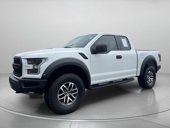 2017 Oxford White Ford F-150 Raptor Automatic Truck 4 Door