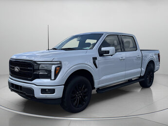 2025 Space White Metallic Ford F-150 LARIAT Crew Cab Pickup Regular Unleaded V6 3.5 L EcoBoost Engine 4X4 Truck Automatic