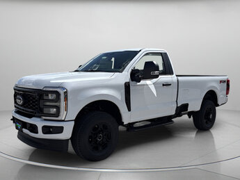 2025 Antimatter Blue Metallic Ford Super Duty F-350 SRW XL Automatic 2 Door 4X4 Regular Unleaded V-8 7.3 L Engine