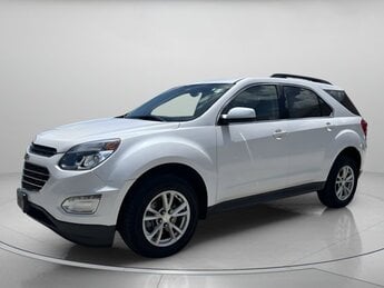 2017 Iridescent Pearl Tricoat Chevrolet Equinox LT SUV Gas I4 2.4/145 Engine 4 Door Automatic