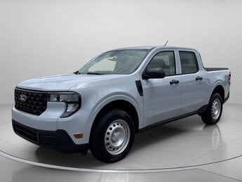 2025 Space White Metallic Ford Maverick XL Crew Cab Pickup Truck Intercooled Turbo Premium Unleaded I-4 2.0 L/122 Engine AWD 4 Door Automatic (CVT)