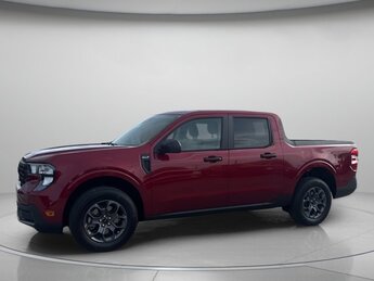 2025 Ruby Red Metallic Tinted Clearcoat Ford Maverick XLT Truck Automatic (CVT) AWD Intercooled Turbo Premium Unleaded I-4 2.0 L/122 Engine 4 Door