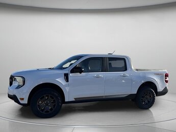 2025 Oxford White Ford Maverick Tremor 4 Door AWD Intercooled Turbo Premium Unleaded I-4 2.0 L/122 Engine