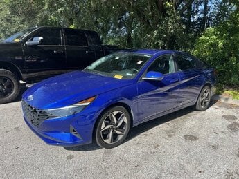 2023 Intense Blue Hyundai Elantra SEL 4 Door Car Automatic (CVT)