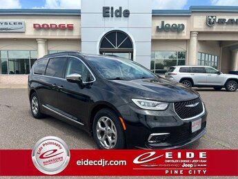 2023 Chrysler Pacifica Limited Van 4 Door Automatic FWD