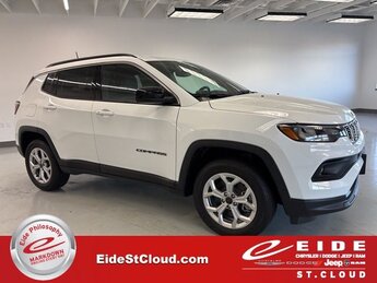 2025 Bright White Clearcoat Jeep Compass Latitude Automatic 4 Door SUV 4X4