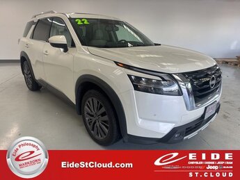 2022 Pearl White Tricoat Nissan Pathfinder SL V6 Engine SUV Automatic 4 Door 4X4