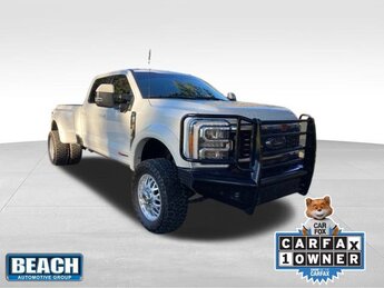 2023 Ford Super Duty F-450 DRW LARIAT Power Stroke 6.7L V8 DI 32V OHV Turbodiesel Engine Automatic Truck