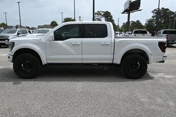 2022 Oxford White Ford F-150 Raptor 4X4 Automatic Truck 3.5L V6 EcoBoost Engine 4 Door