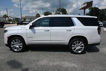 2021 Iridescent Pearl Tricoat Chevrolet Tahoe High Country 4 Door EcoTec3 6.2L V8 Engine RWD SUV Automatic