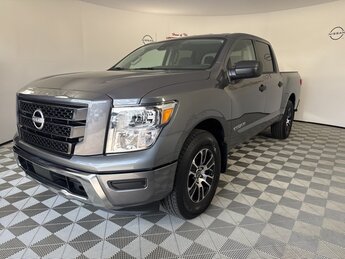 2024 Gun Metallic Nissan Titan SV Automatic 4 Door RWD