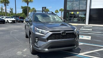 2025 Magnetic Gray Metallic Toyota RAV4 XLE Premium 2.5L 4-Cylinder DOHC Dual VVT-i Engine 4 Door AWD