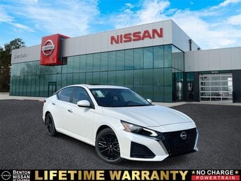 2025 Pearl White Tricoat Nissan Altima SV FWD Automatic (CVT) 4 Door 2.5L 4-Cylinder DOHC 16V Engine
