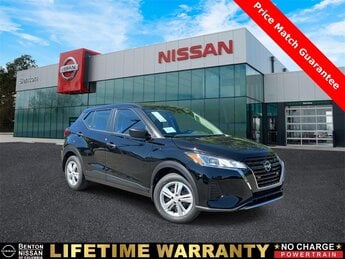 2025 Nissan Kicks Play S SUV 4 Door FWD 1.6L 4-Cylinder DOHC 16V Engine Automatic (CVT)