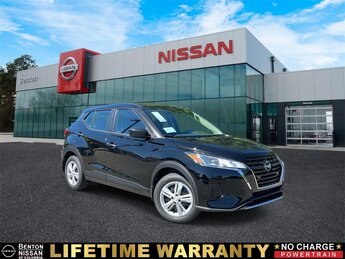 2025 Super Black Nissan Kicks S 1.6L 4-Cylinder DOHC 16V Engine 4 Door SUV