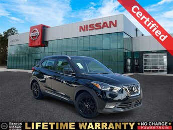 2020 Super Black Nissan Kicks SR 1.6L 4-Cylinder DOHC 16V Engine Automatic (CVT) SUV FWD 4 Door
