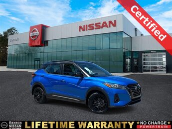 2024 Electric Blue Metallic/Super Black Nissan Kicks SR FWD 1.6L 4-Cylinder DOHC 16V Engine Automatic (CVT) 4 Door SUV