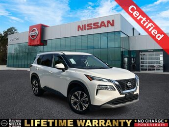 2023 Pearl White Tricoat Nissan Rogue SV 1.5L I3 Turbocharged DOHC 12V LEV3-ULEV50 201hp Engine FWD 4 Door SUV Automatic (CVT)