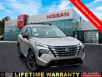 2025 Champagne Silver Metallic/Super Black Nissan Rogue Platinum FWD 1.5L DOHC Engine Automatic (CVT) 4 Door SUV