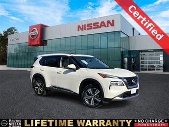 2022 Pearl White Tricoat Nissan Rogue Platinum Automatic (CVT) 1.5L I3 Turbocharged DOHC 12V LEV3-ULEV50 201hp Engine SUV 4 Door