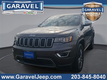 2017 Granite Crystal Metallic Clearcoat Jeep Grand Cherokee Limited 4 Door SUV Automatic 4X4 3.6L V6 24V VVT Engine