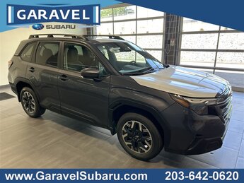 2025 Magnetite Gray Metallic Subaru Forester Premium 2.5L 4-Cylinder DOHC 16V Engine 4 Door SUV