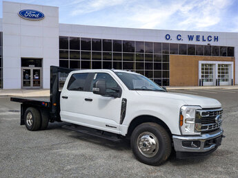 2024 Oxford White Ford Super Duty F-350 DRW XL Truck Automatic Intercooled Turbo Diesel V-8 6.7 L/406 Engine