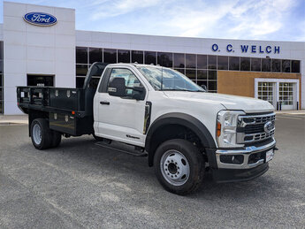 2024 Oxford White Ford Super Duty F-550 DRW XL 2 Door RWD Truck Automatic Intercooled Turbo Diesel V-8 6.7 L/406 Engine