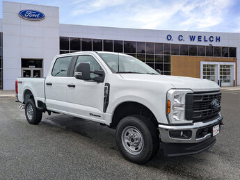 2025 Ford Super Duty F-250 SRW XL Truck Automatic 4 Door 4X4 Intercooled Turbo Diesel V-8 6.7 L/406 Engine